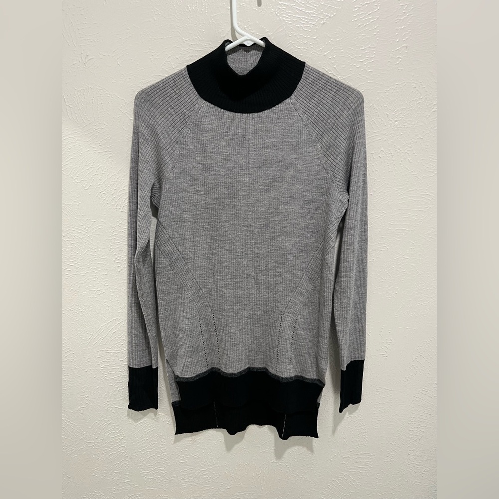 Rag & Bone Merino Wool Turtleneck Sweater Gray and Black Size Medium
